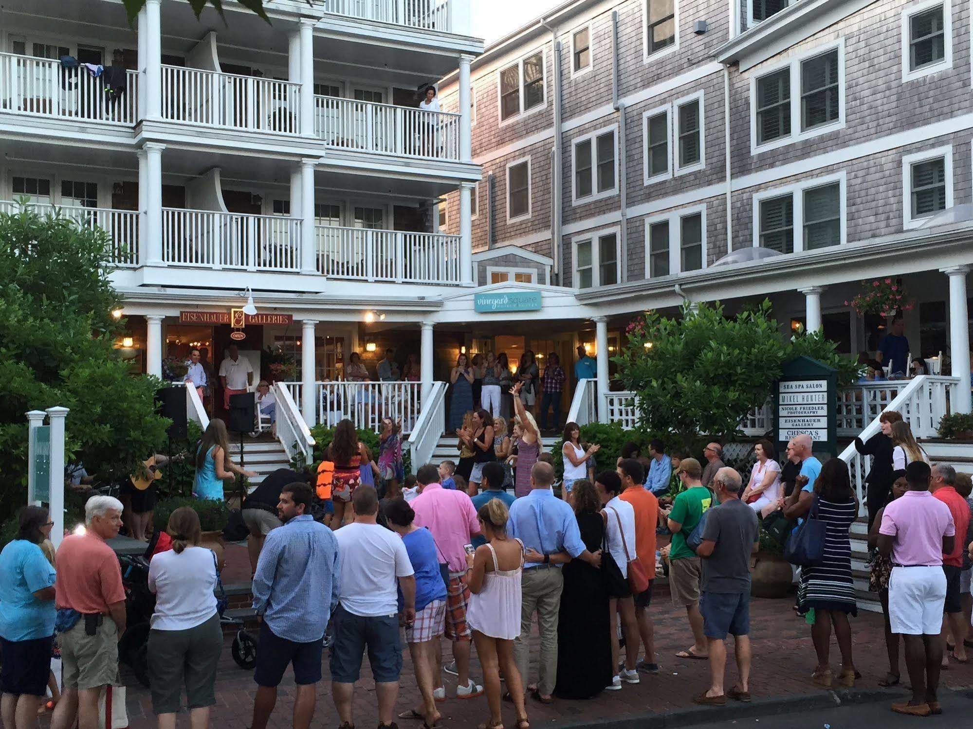 Vineyard Square Hotel And Suites Edgartown Esterno foto