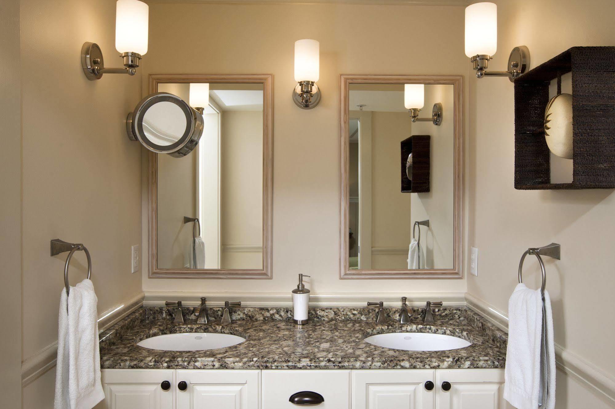 Vineyard Square Hotel And Suites Edgartown Esterno foto